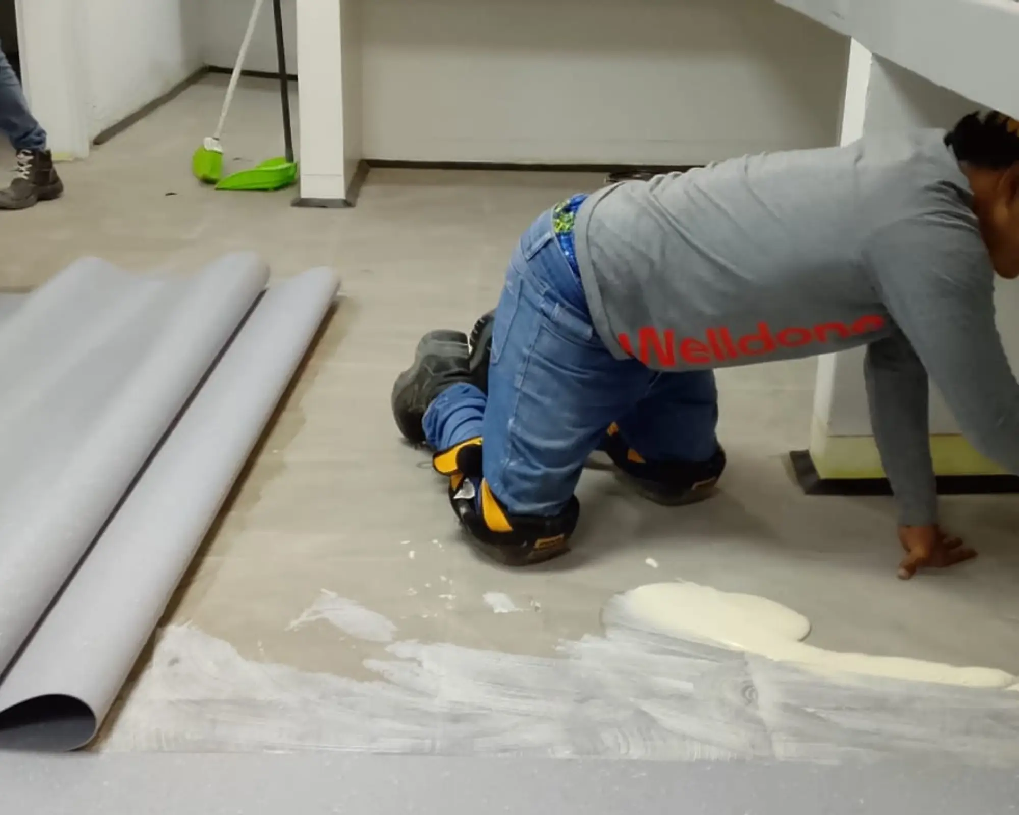 Segundo registro fotográfico del proyecto cambio de piso en un laboratorio de enseñanza veterinaria