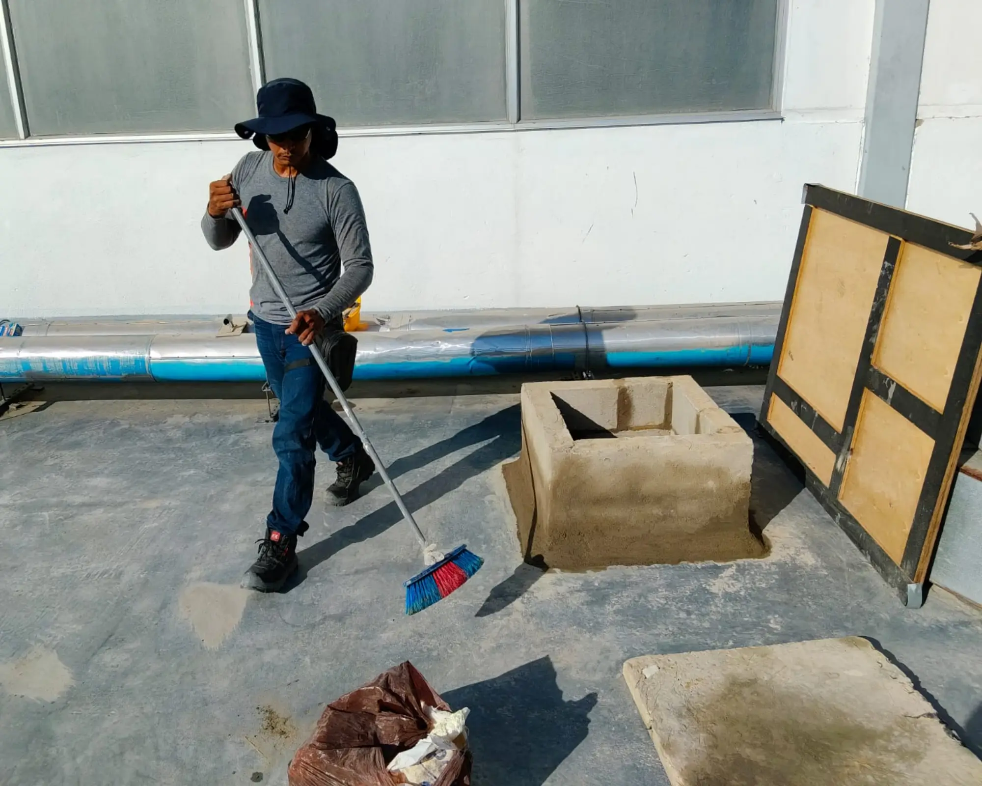 Tercer registro fotográfico del proyecto construcción de un pasante con protección en azotea