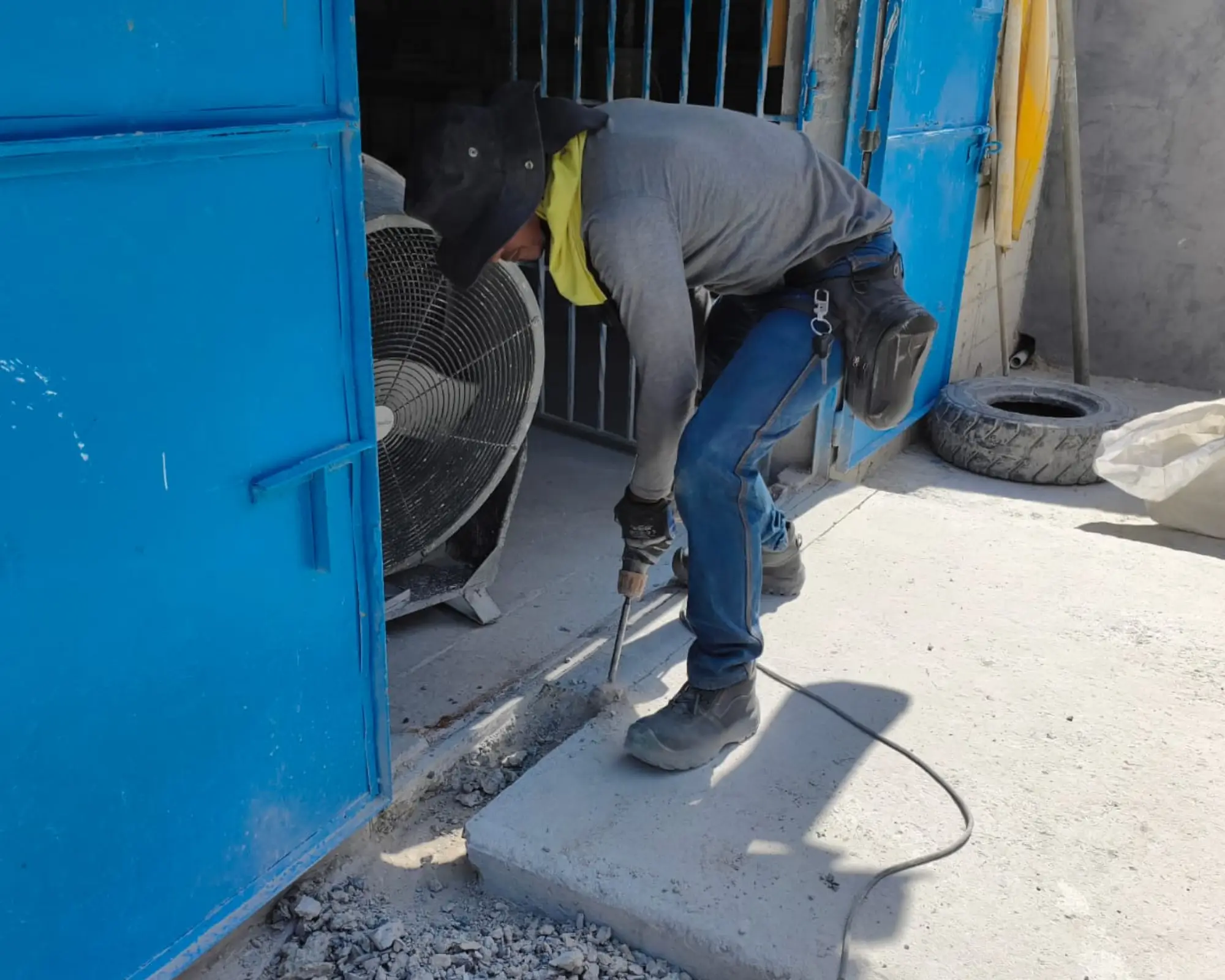 Primer registro fotográfico del proyecto instalación de un sistema de conducción de agua para uso industrial